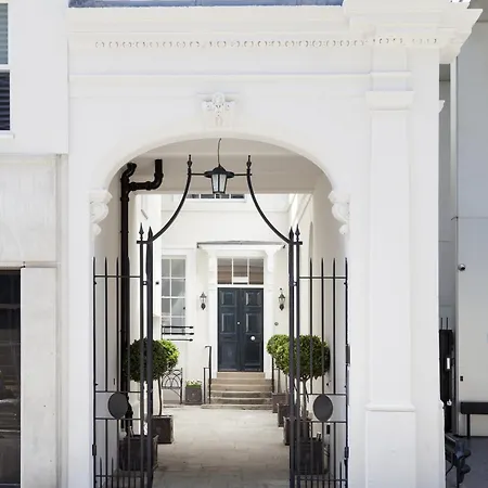 Bank Serviced Apartments By Lovelystay